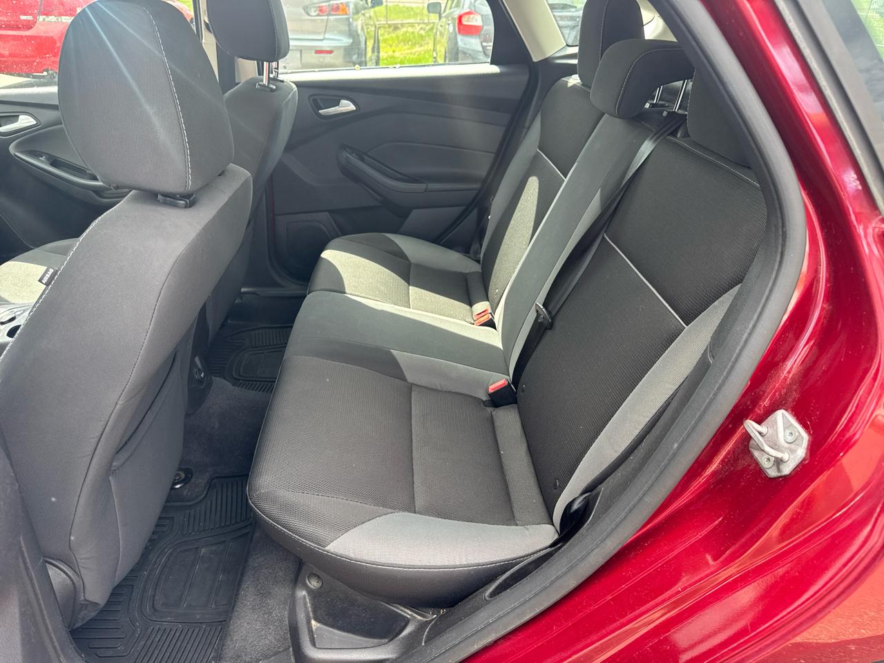 Ford Focus 5dr HB SE 2014