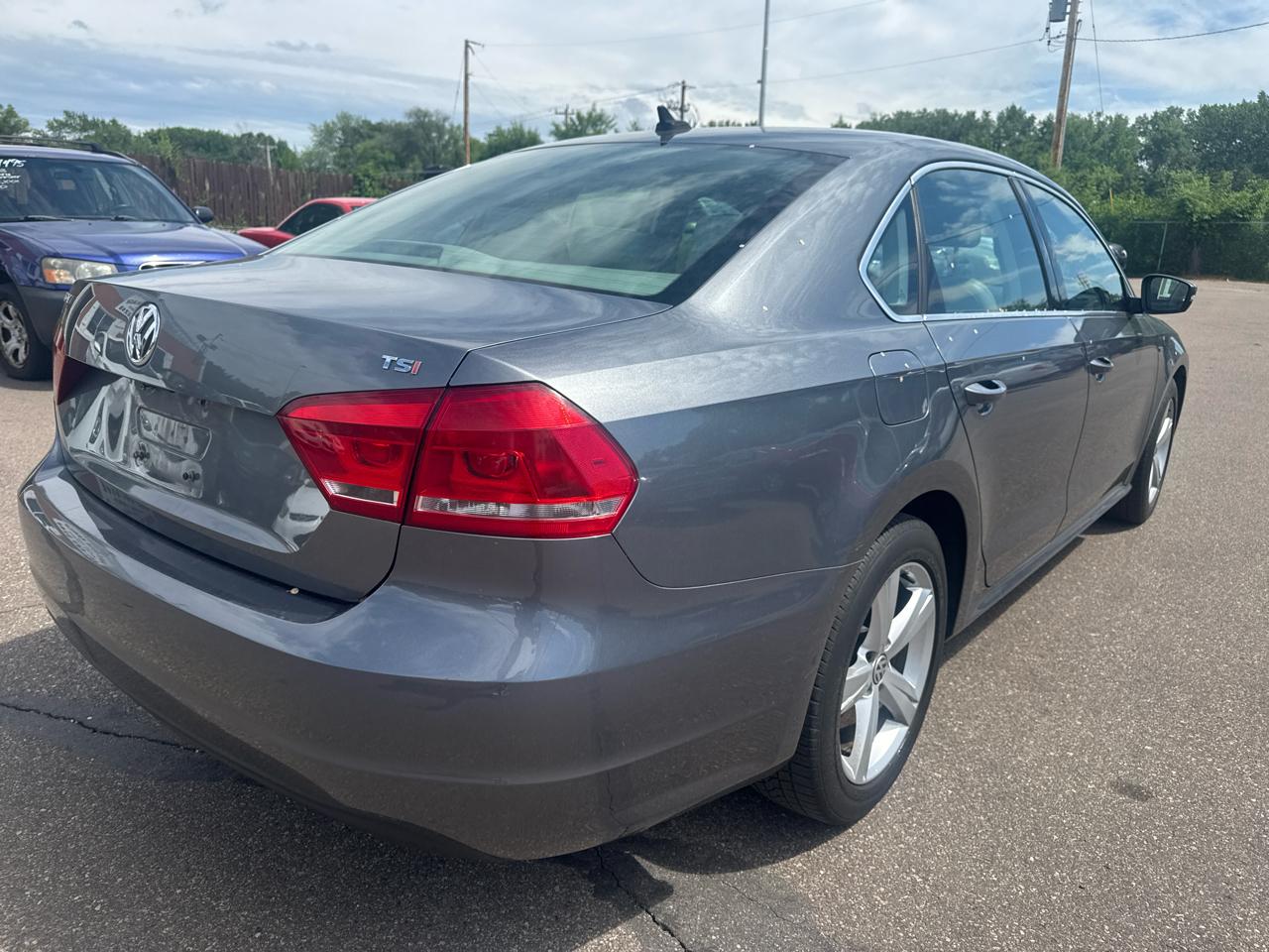 Volkswagen Passat 4dr Sdn 1.8T Auto S 2015