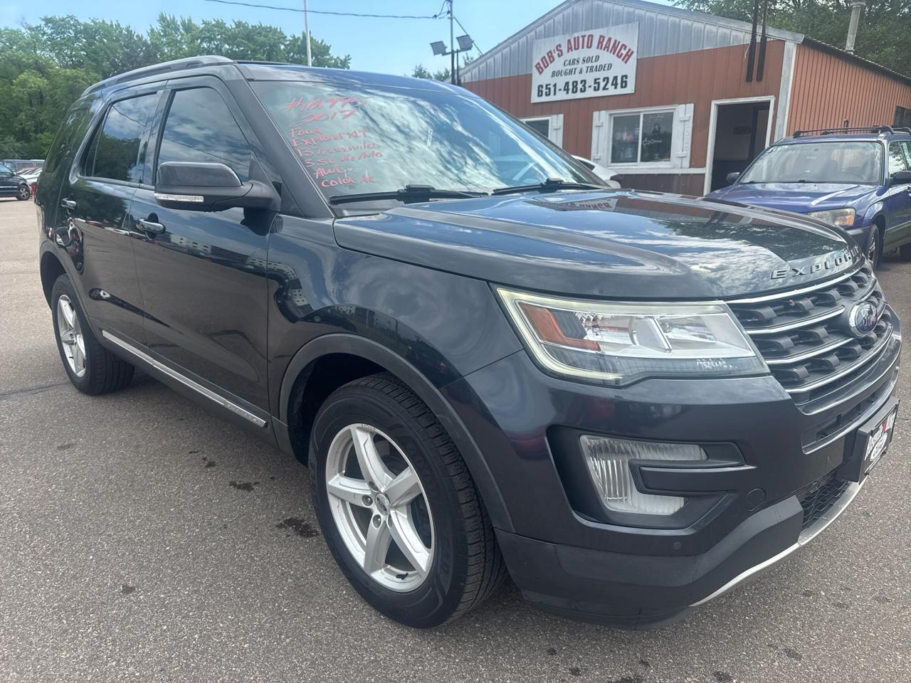 Ford Explorer 4dr XLT 2017