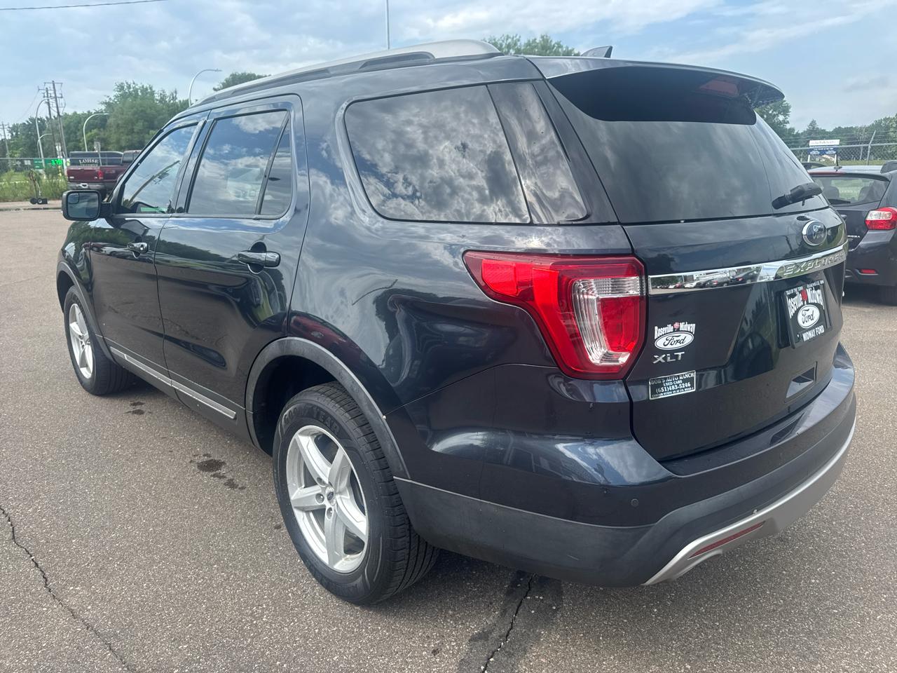 Ford Explorer 4dr XLT 2017