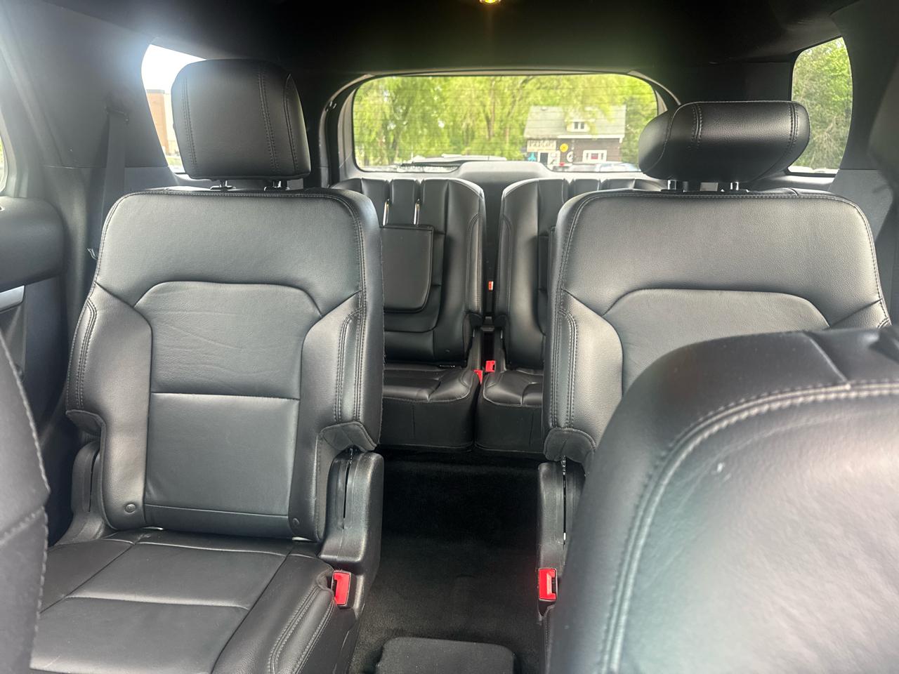Ford Explorer 4dr XLT 2017