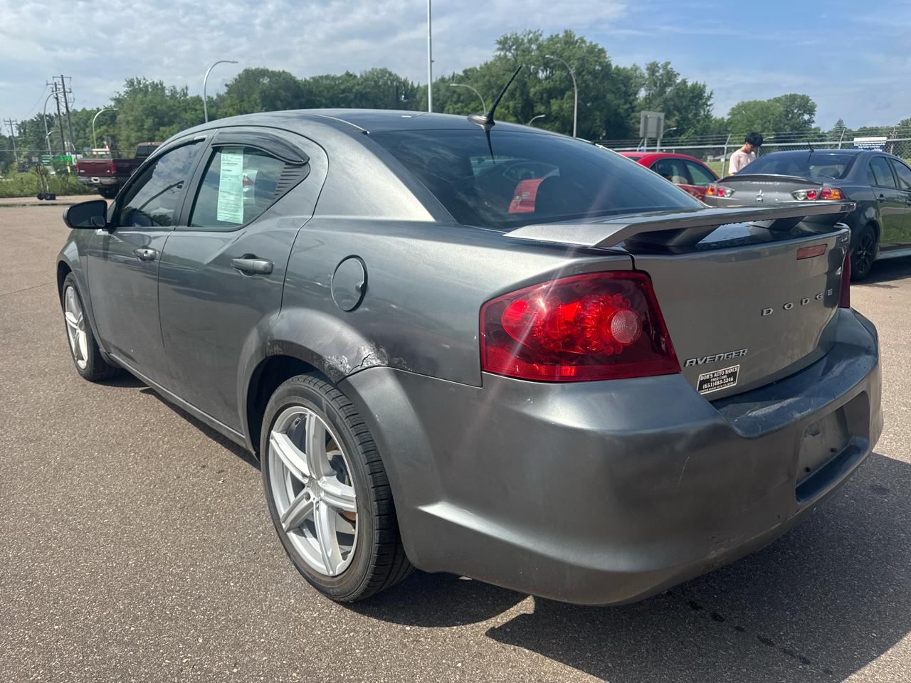 Dodge Avenger 4dr Sdn SXT Plus 2012