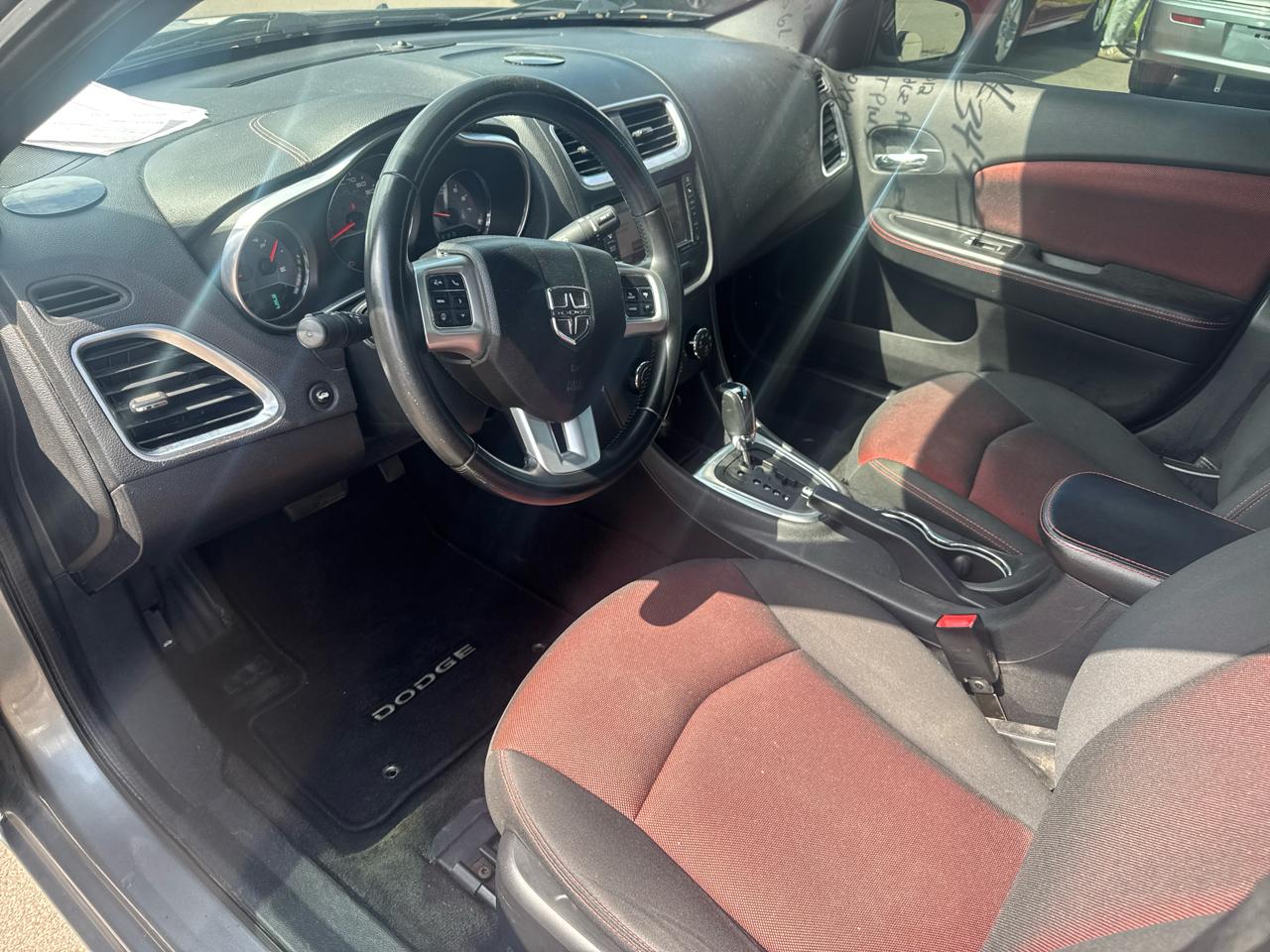 Dodge Avenger 4dr Sdn SXT Plus 2012