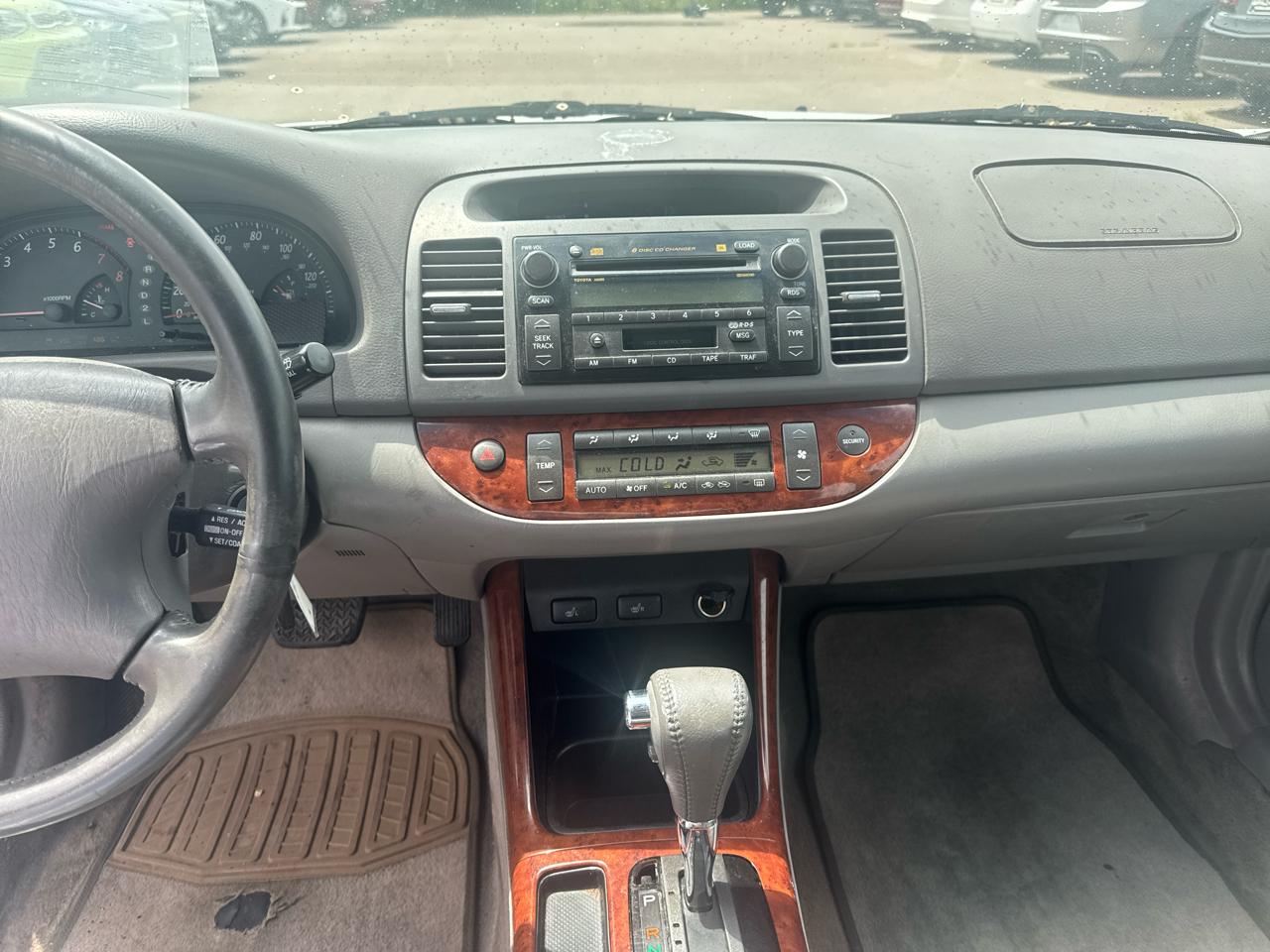 Toyota Camry 4dr Sdn XLE Auto (Natl) 2003