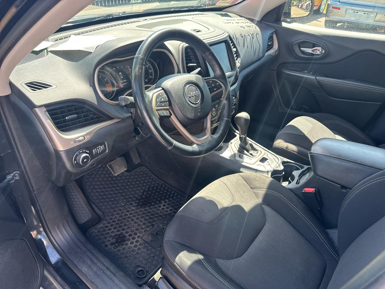 Jeep Cherokee 4WD 4dr Latitude 2015