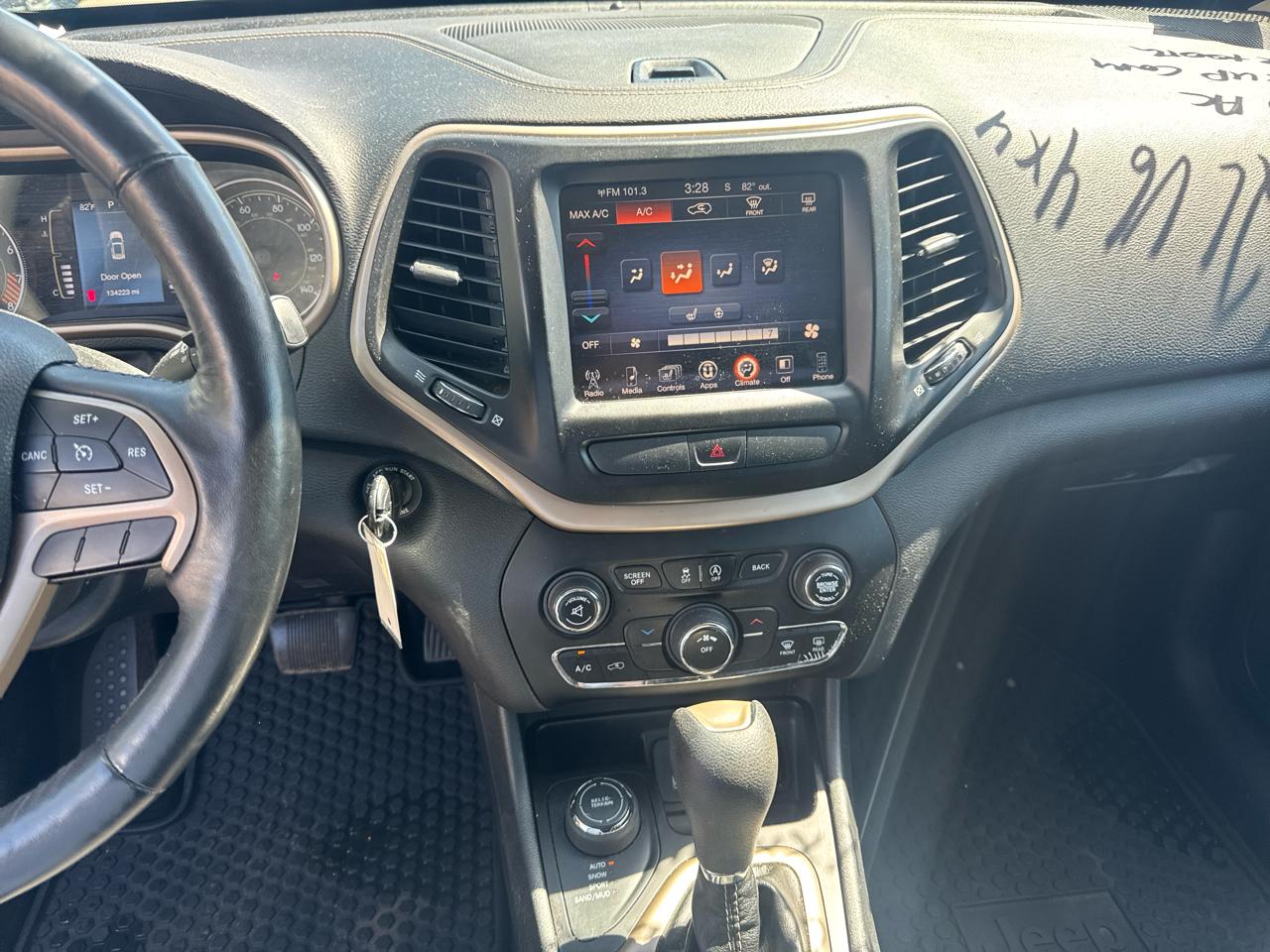 Jeep Cherokee 4WD 4dr Latitude 2015