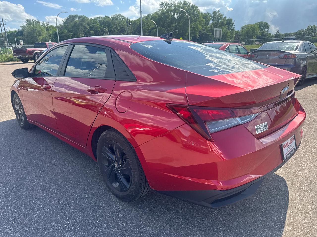 Hyundai Elantra SEL IVT 2021