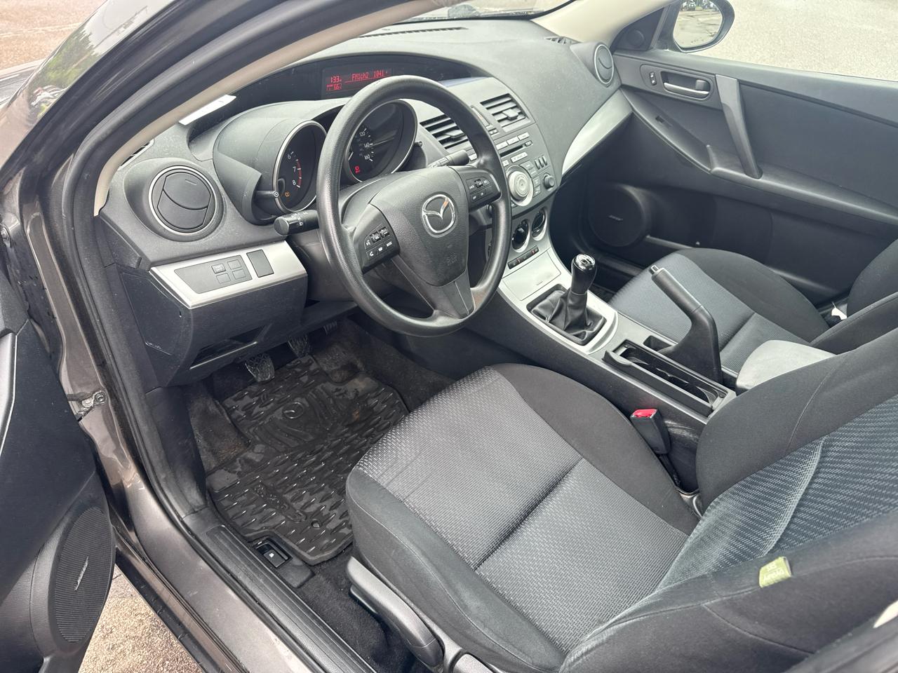Mazda MAZDA3 4dr Sdn Man i Touring 2010