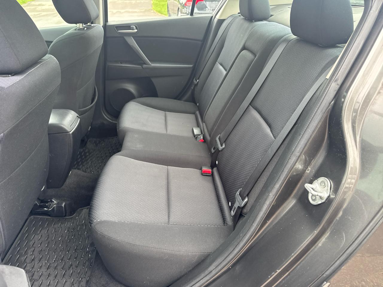 Mazda MAZDA3 4dr Sdn Man i Touring 2010