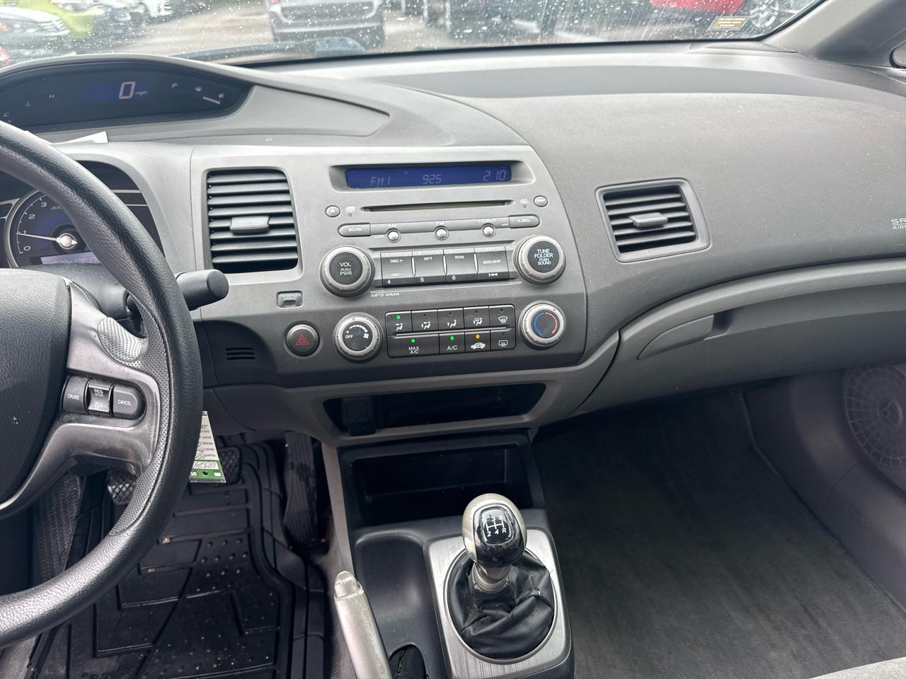 Honda Civic Sdn 4dr MT LX 2007