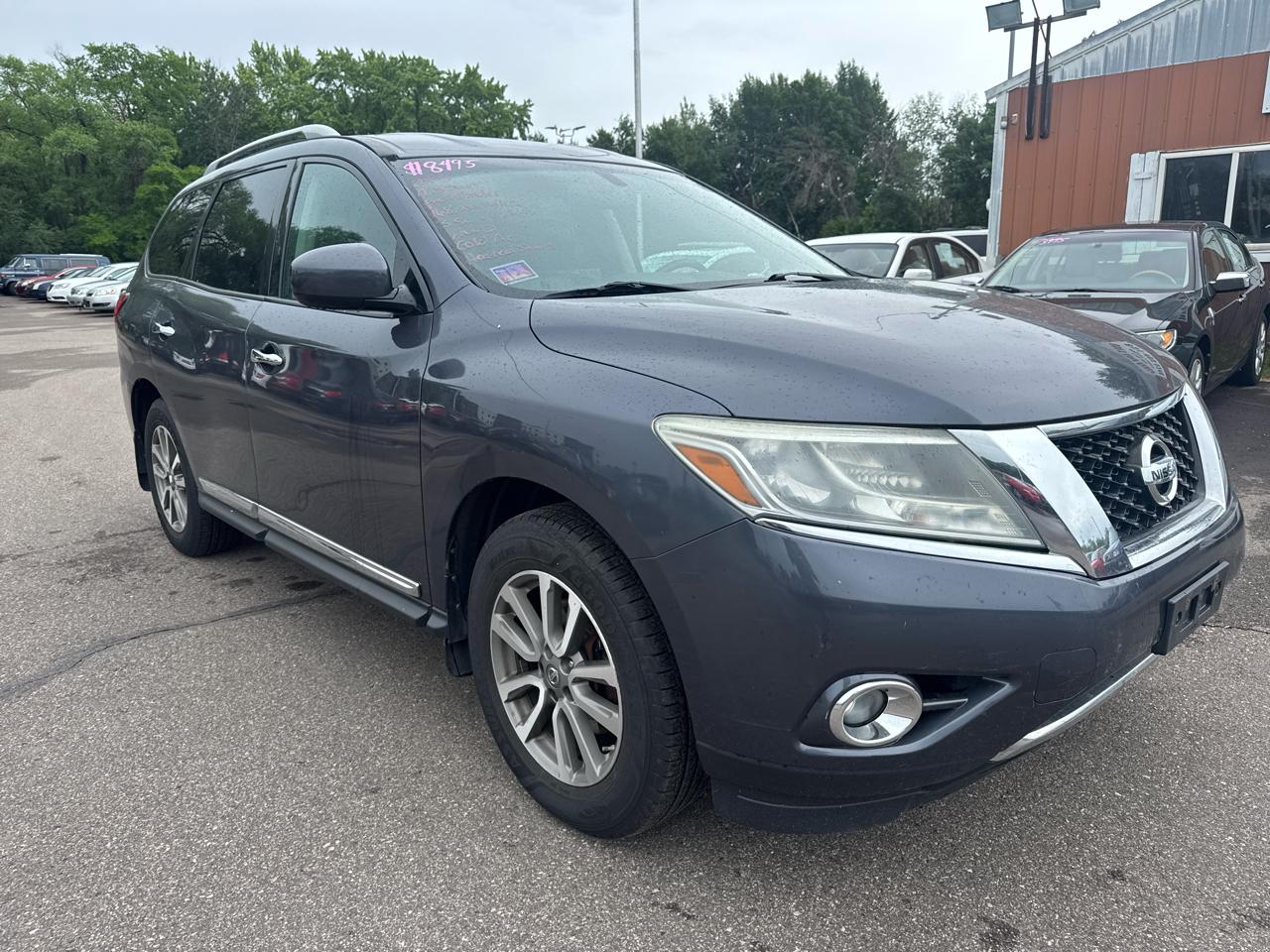 Nissan Pathfinder 4WD 4dr SL 2013
