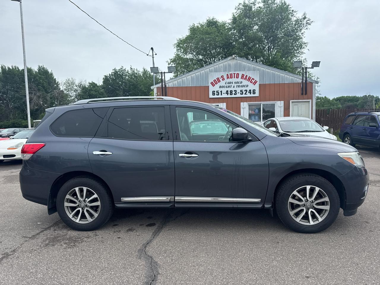 Nissan Pathfinder 4WD 4dr SL 2013
