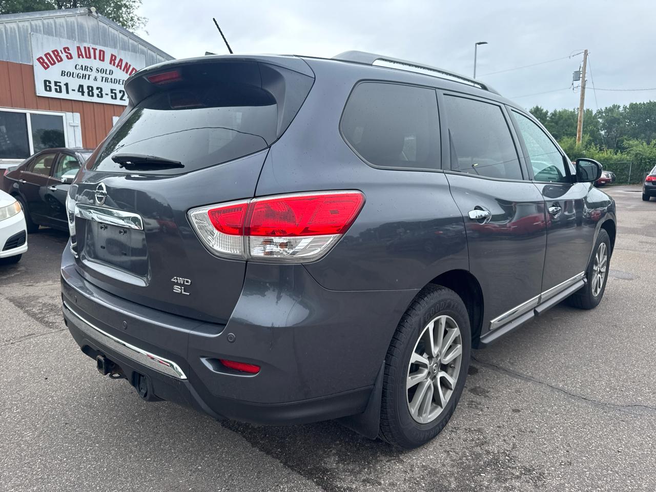 Nissan Pathfinder 4WD 4dr SL 2013