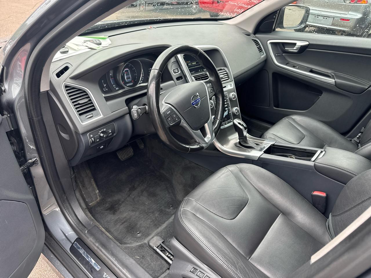 Volvo XC60 AWD 4dr T5 Premier 2016