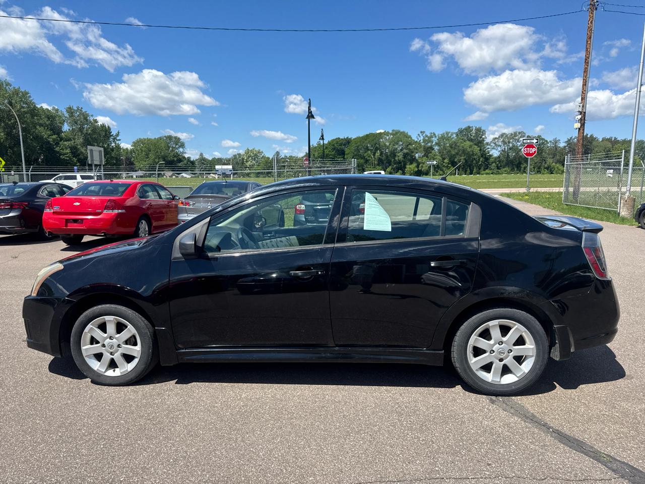 Nissan Sentra 4dr Sdn I4 CVT 2.0 SR 2011