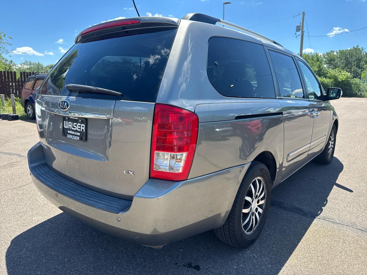 Kia Sedona 4dr LWB EX 2011