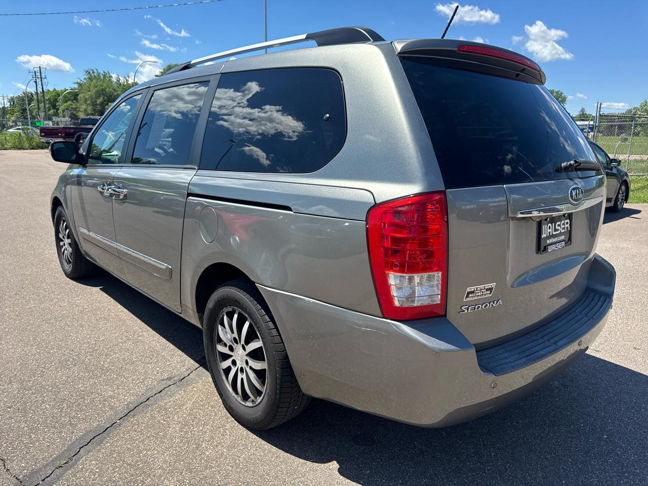 Kia Sedona 4dr LWB EX 2011