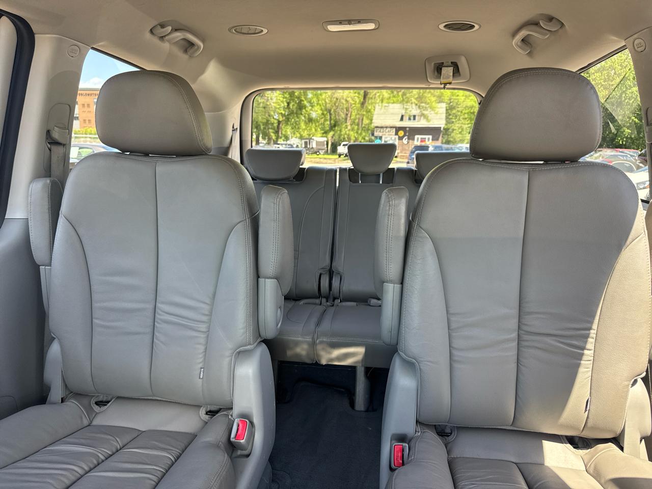 Kia Sedona 4dr LWB EX 2011