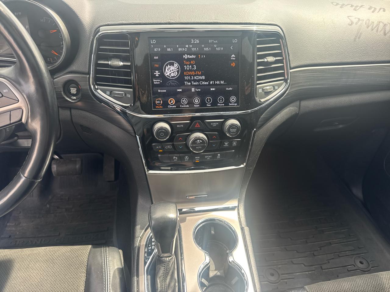 Jeep Grand Cherokee Laredo X 4x4 2021