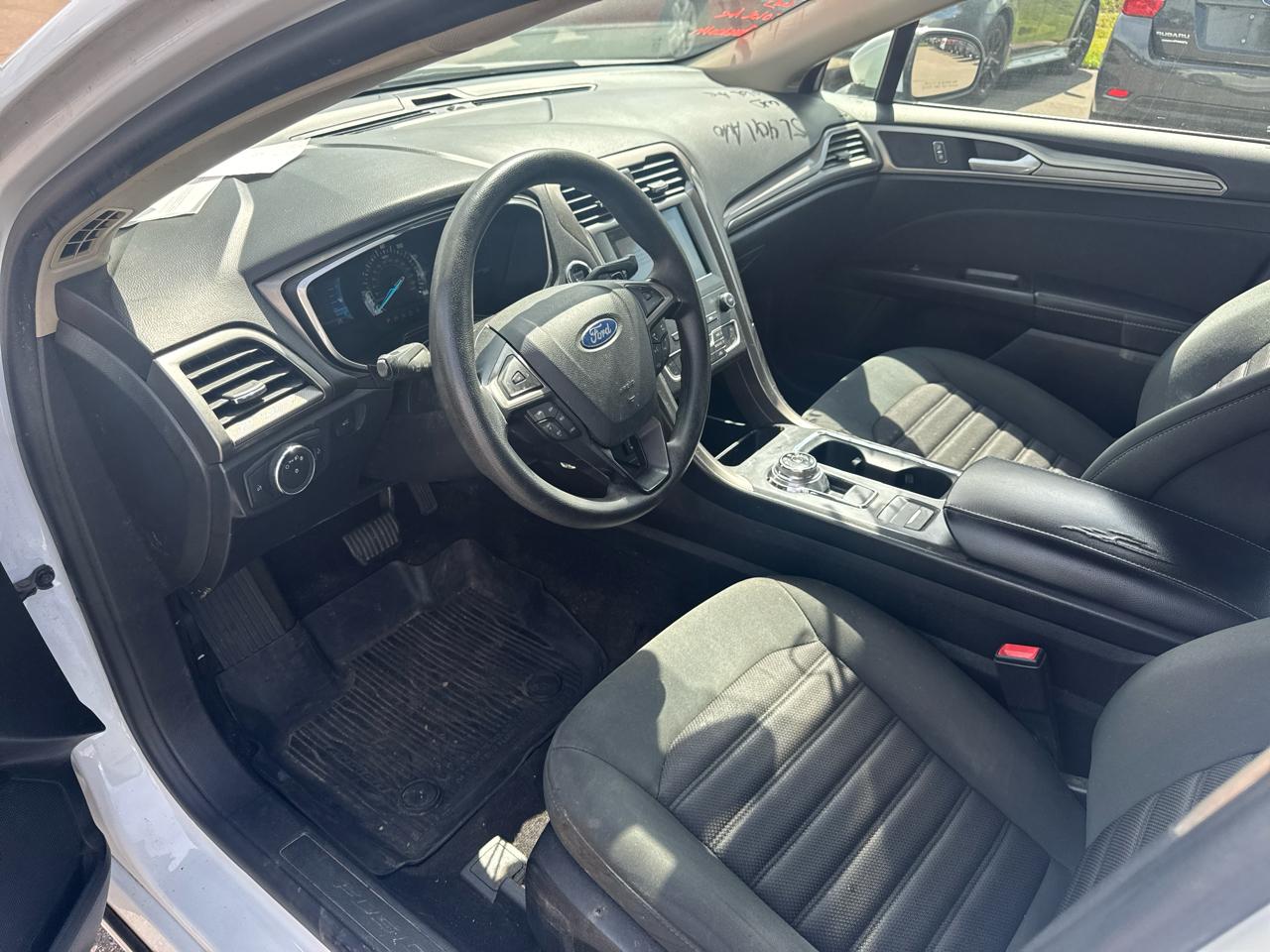 Ford Fusion SE FWD 2019