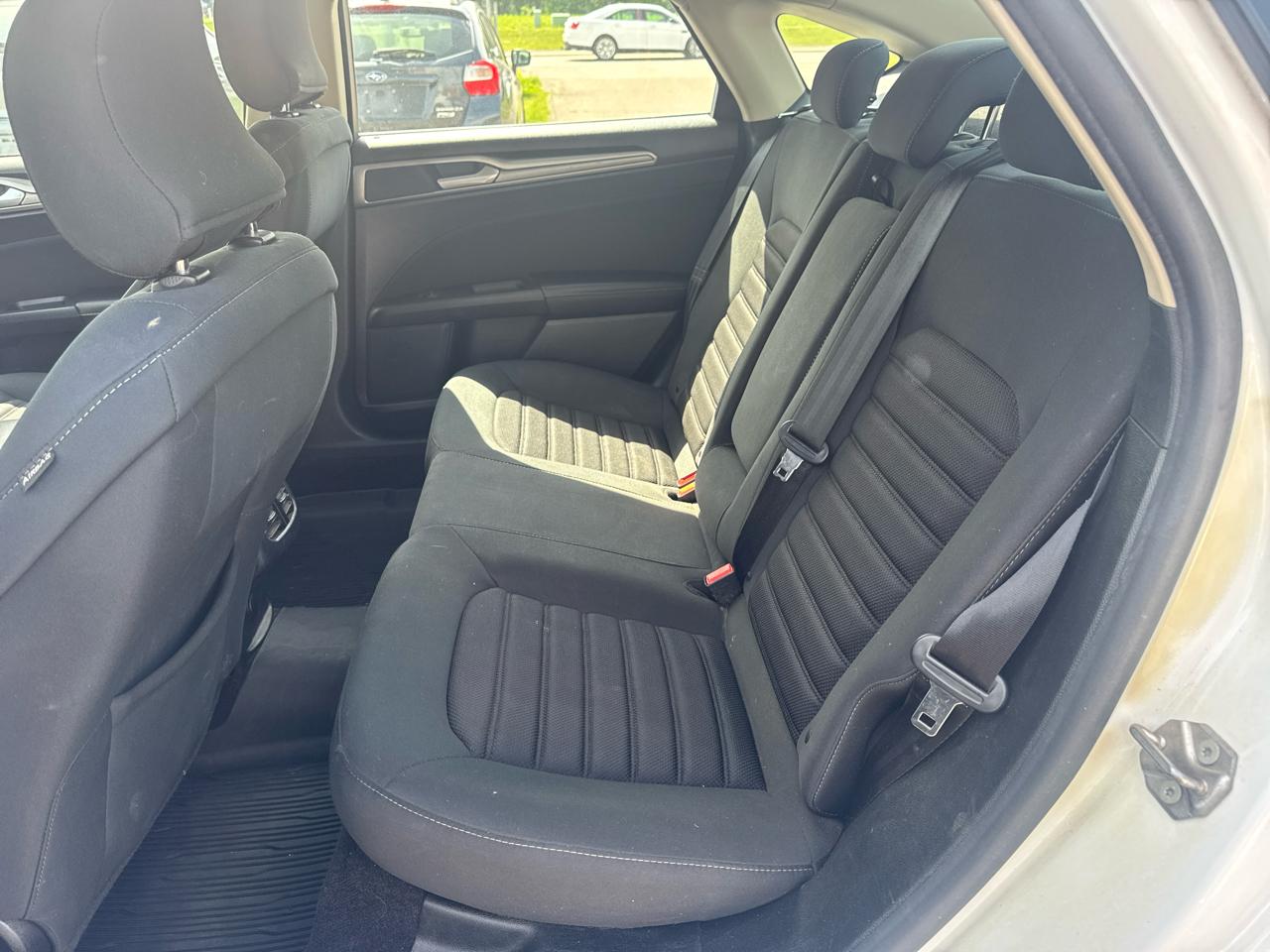 Ford Fusion SE FWD 2019