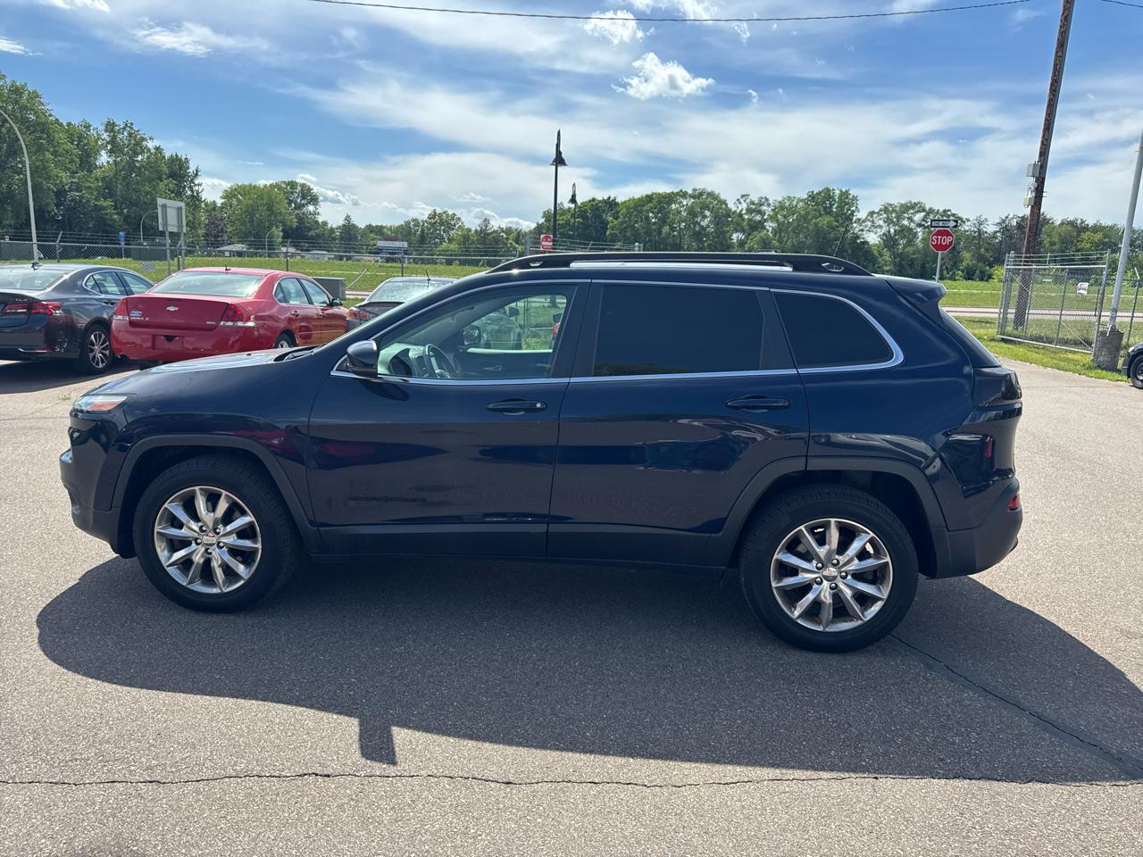 Jeep Cherokee 4WD 4dr Limited 2016