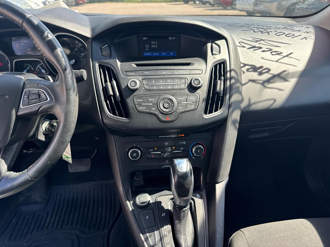 Ford Focus 4dr Sdn SE 2016
