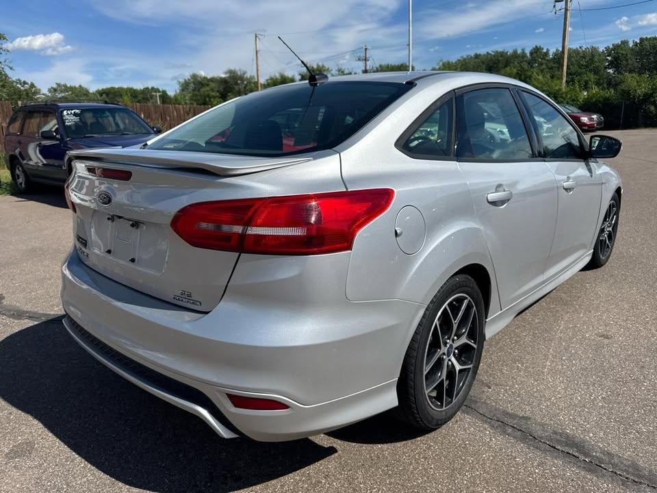 Ford Focus 4dr Sdn SE 2016