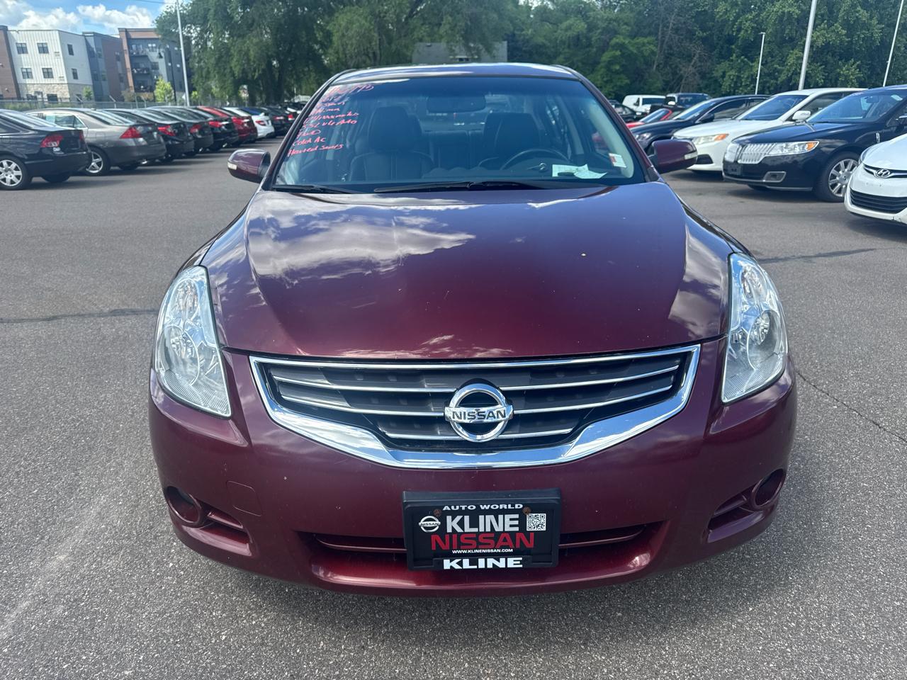 Nissan Altima 4dr Sdn V6 CVT 3.5 SR 2012