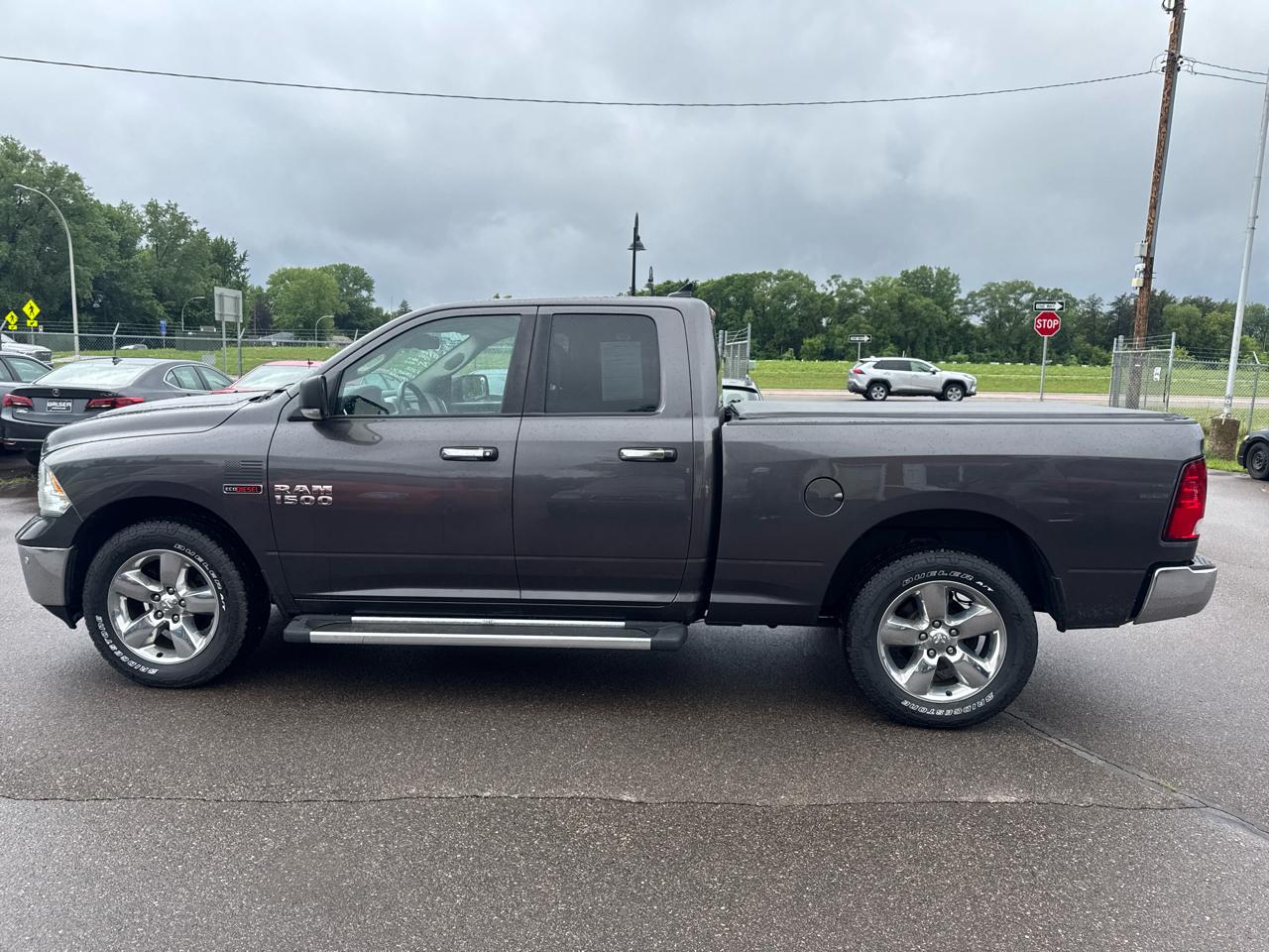 RAM 1500 4WD Quad Cab 140.5" Big Horn 2015