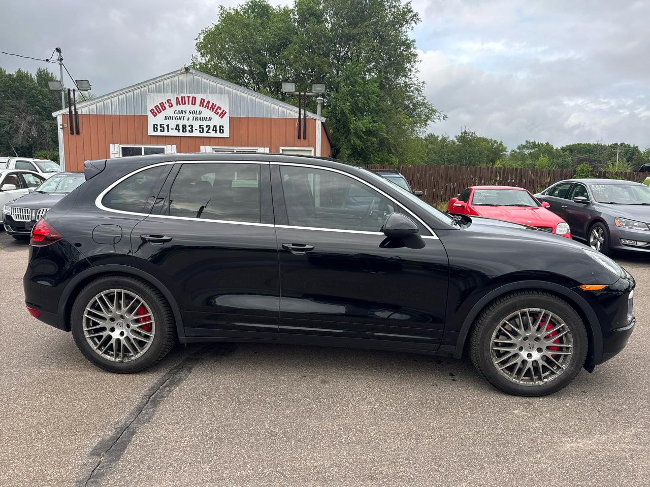 Porsche Cayenne AWD 4dr Turbo 2011
