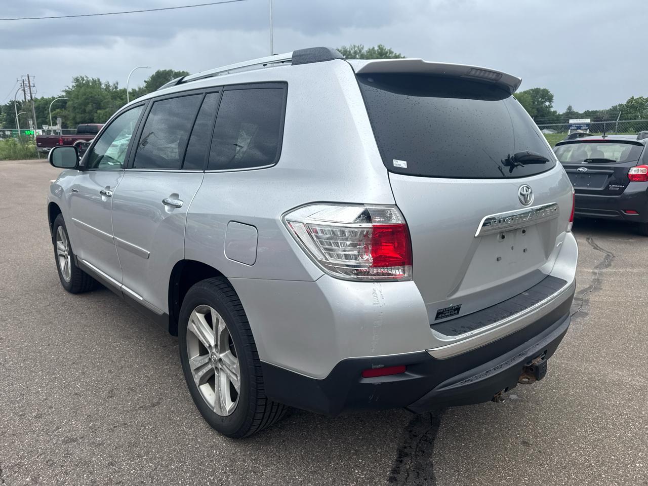 Toyota Highlander 4WD 4dr V6 Limited (Natl) 2013