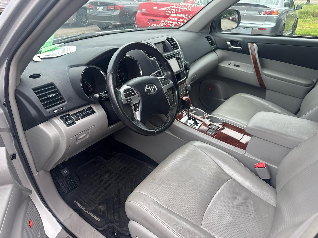Toyota Highlander 4WD 4dr V6 Limited (Natl) 2013
