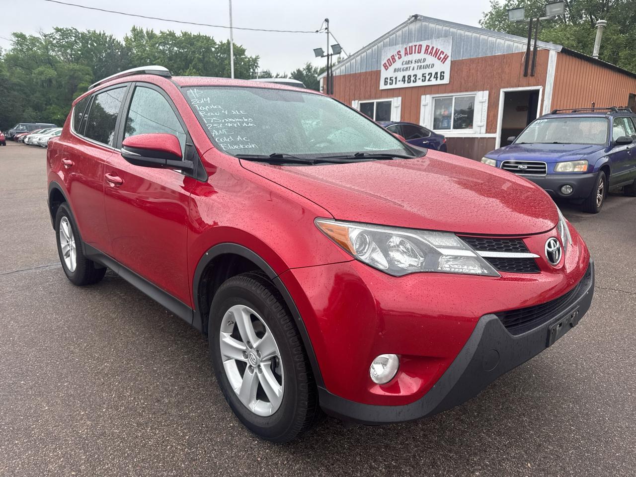 Toyota RAV4 AWD 4dr XLE (Natl) 2014