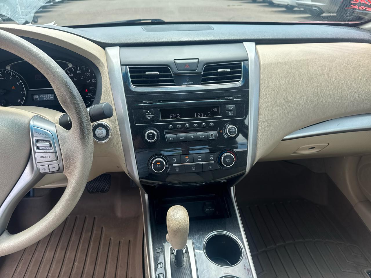 Nissan Altima 4dr Sdn I4 2.5 S 2014