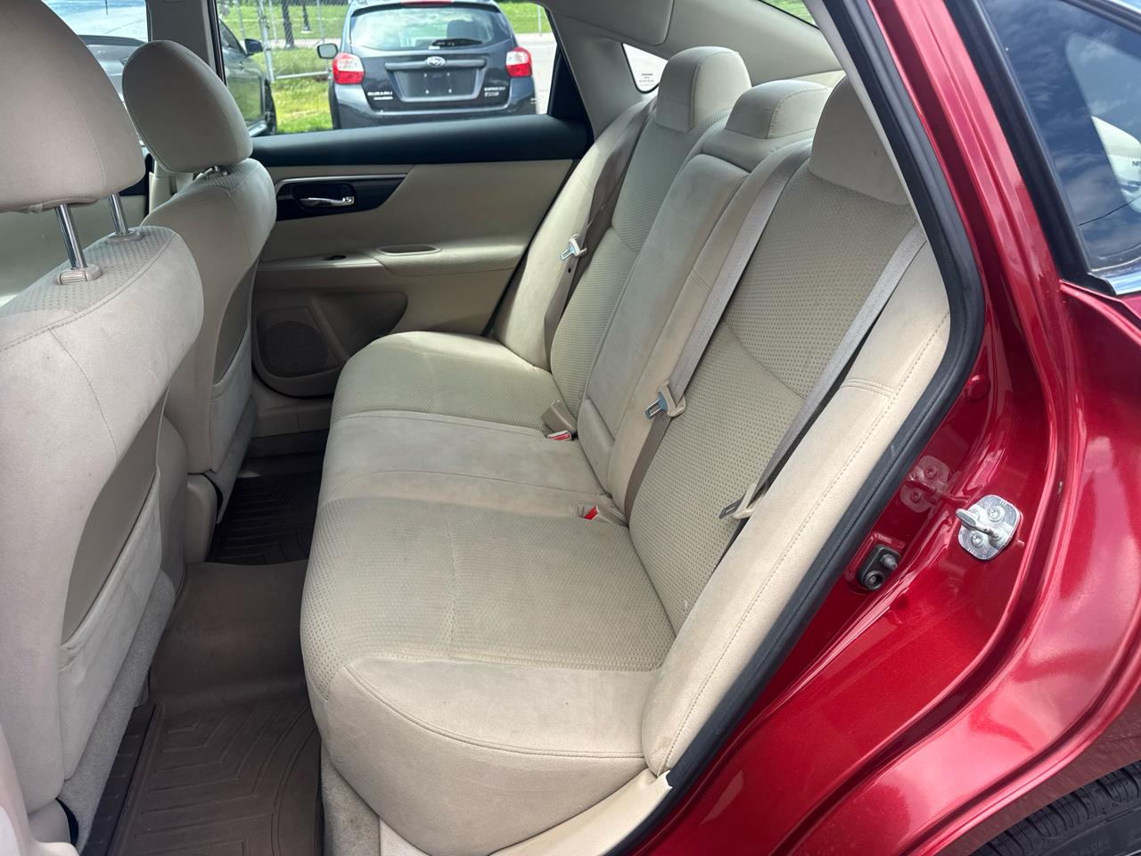 Nissan Altima 4dr Sdn I4 2.5 S 2014