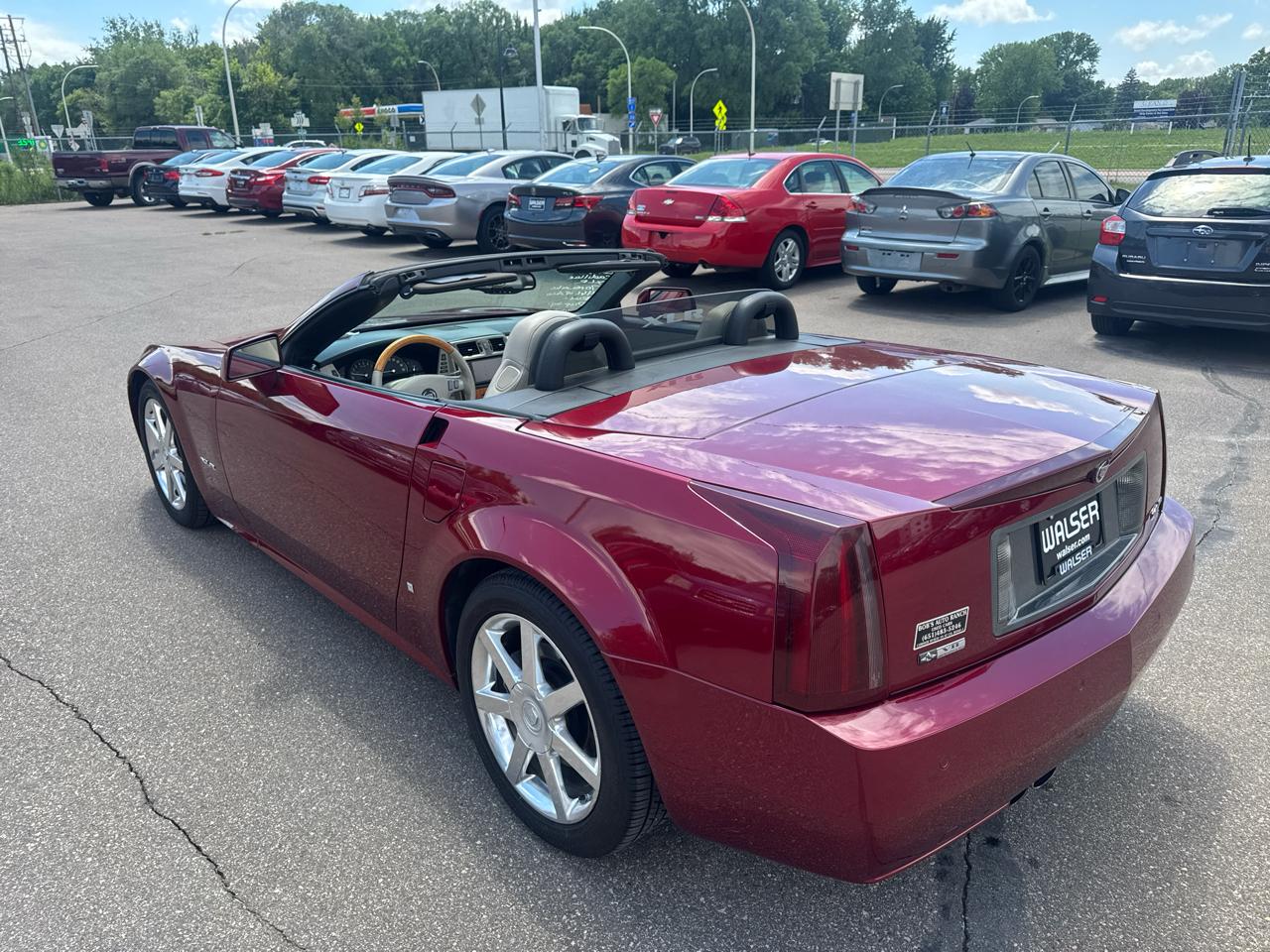 Cadillac XLR 2dr Convertible 2006