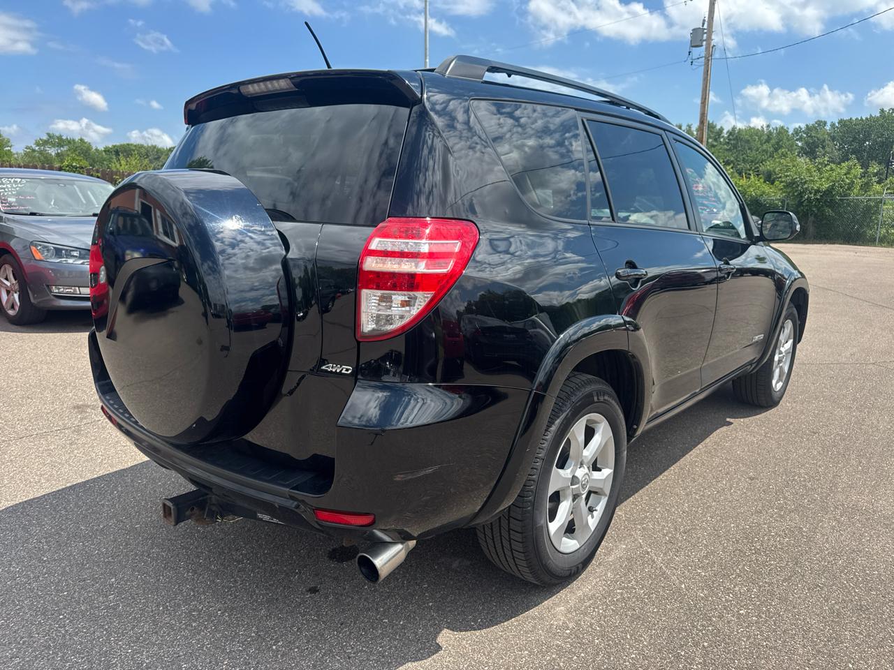 Toyota RAV4 4WD 4dr 4-cyl 4-Spd AT Ltd (Natl) 2011
