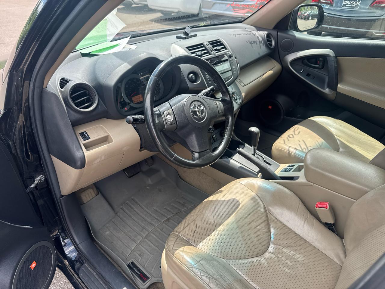 Toyota RAV4 4WD 4dr 4-cyl 4-Spd AT Ltd (Natl) 2011