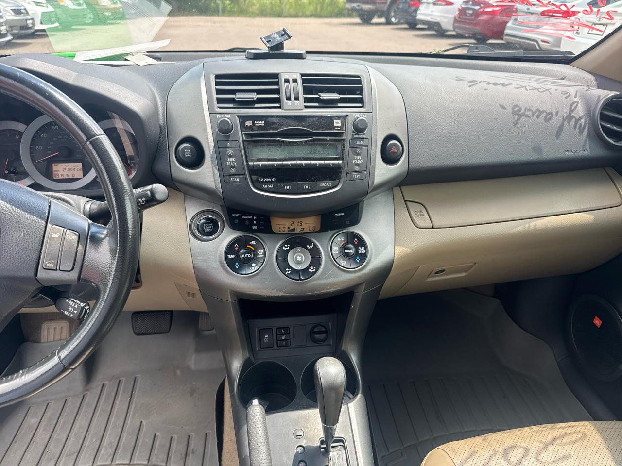 Toyota RAV4 4WD 4dr 4-cyl 4-Spd AT Ltd (Natl) 2011