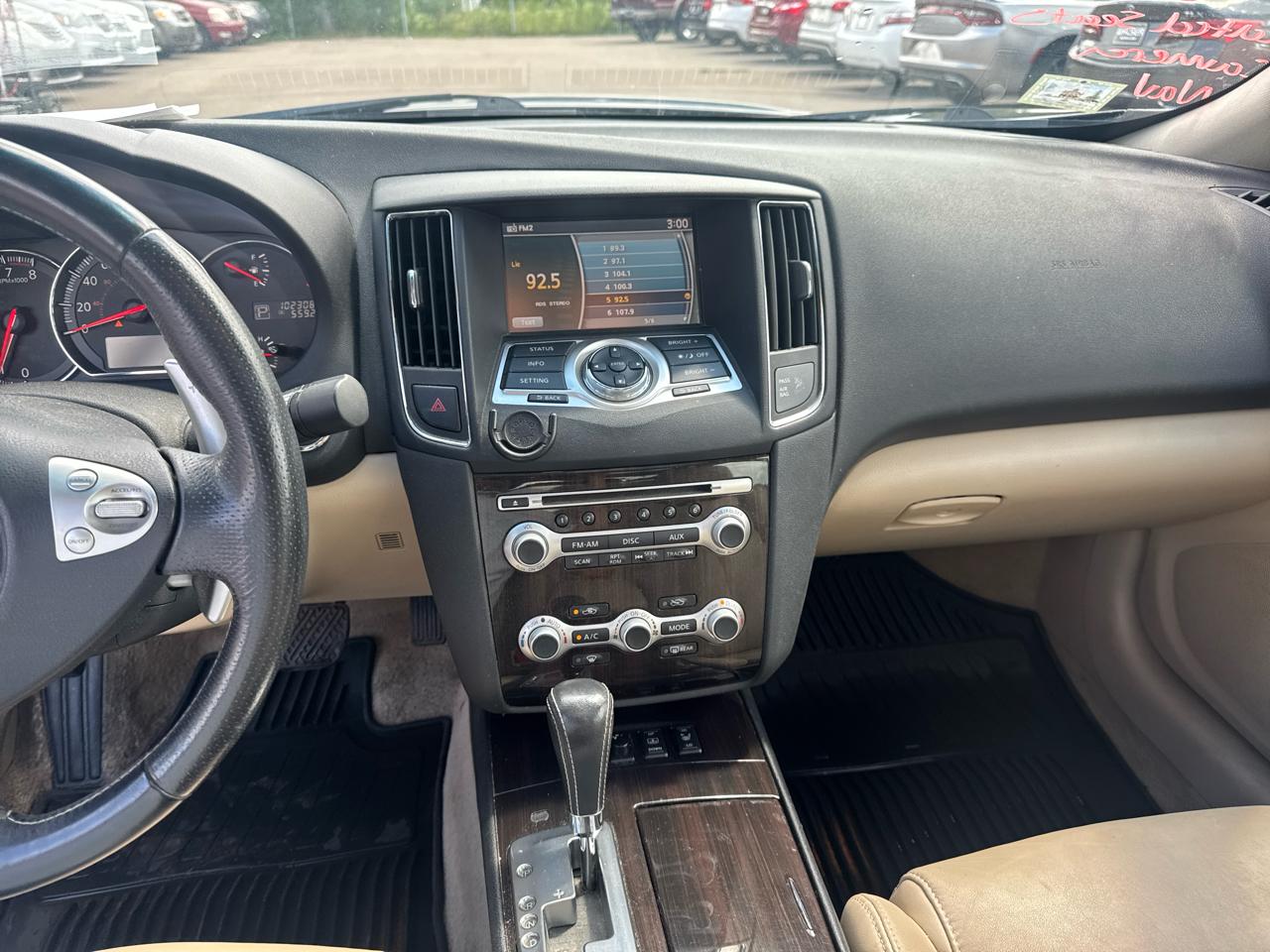 Nissan Maxima 4dr Sdn V6 CVT 3.5 SV w/Premium Pkg 2012