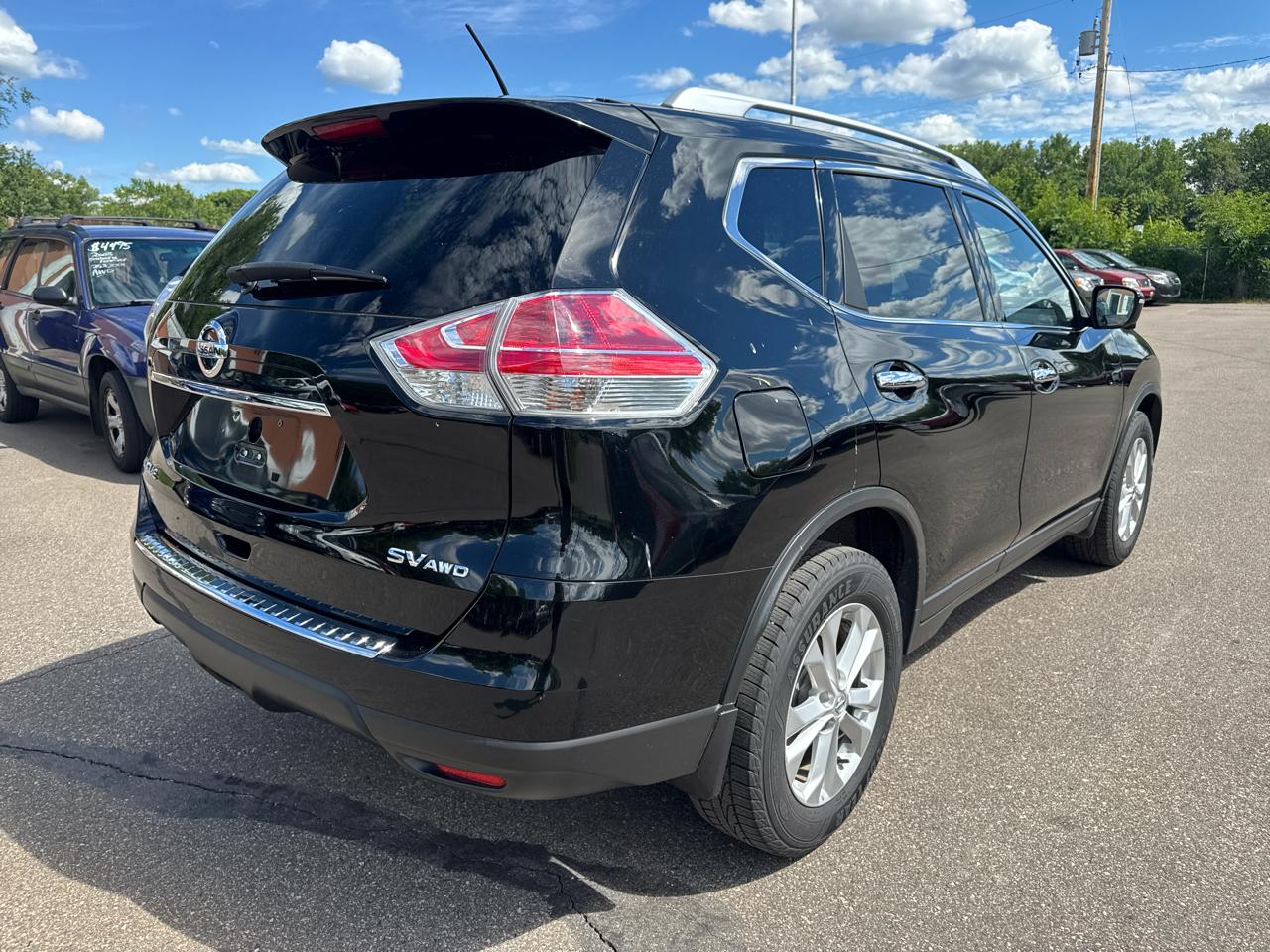 Nissan Rogue AWD 4dr SV 2015