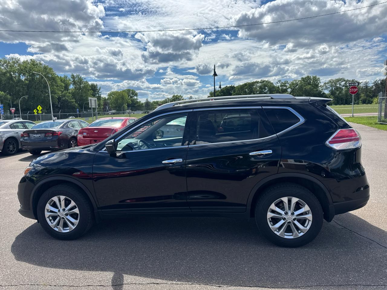 Nissan Rogue AWD 4dr SV 2015