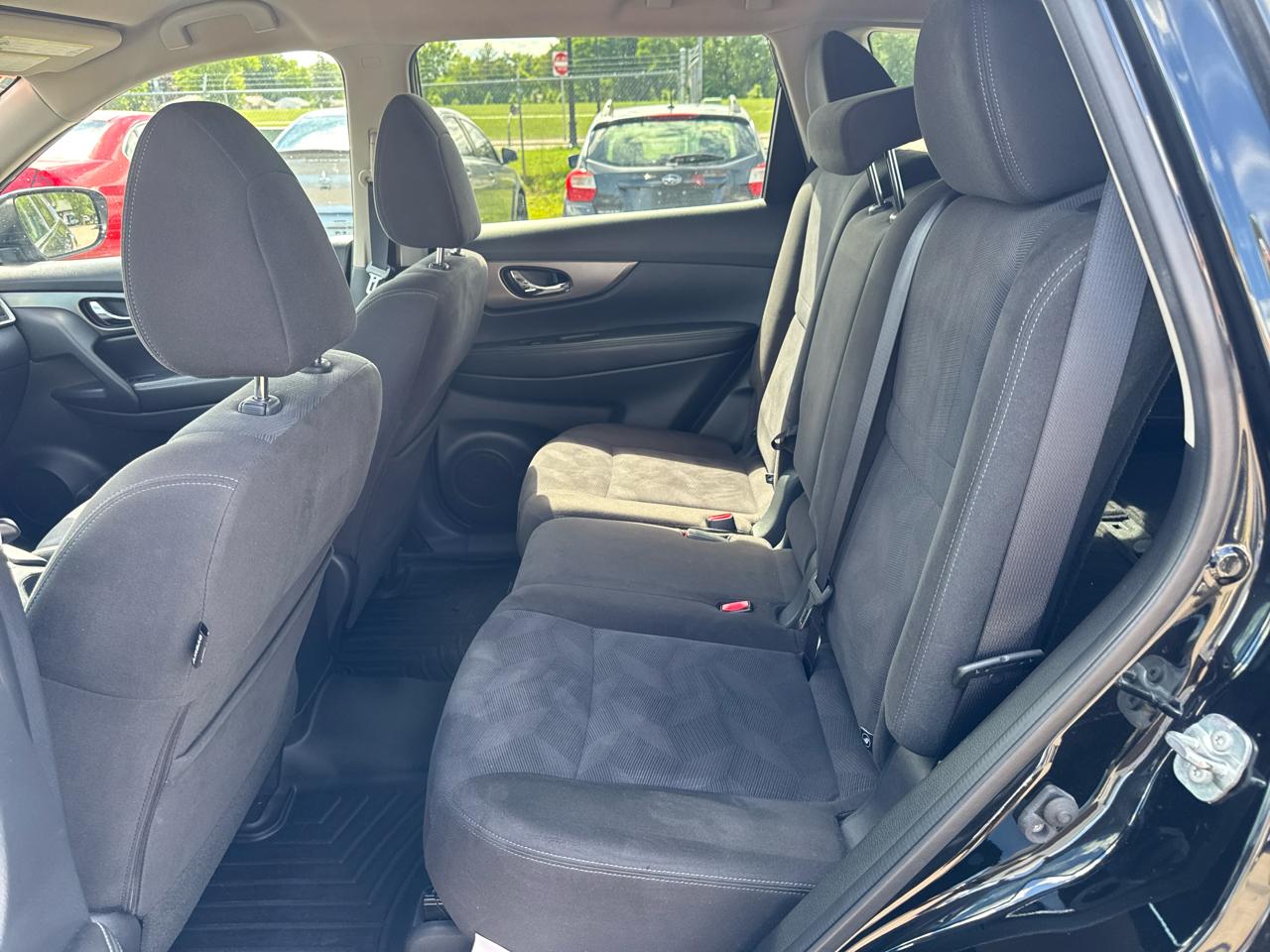Nissan Rogue AWD 4dr SV 2015