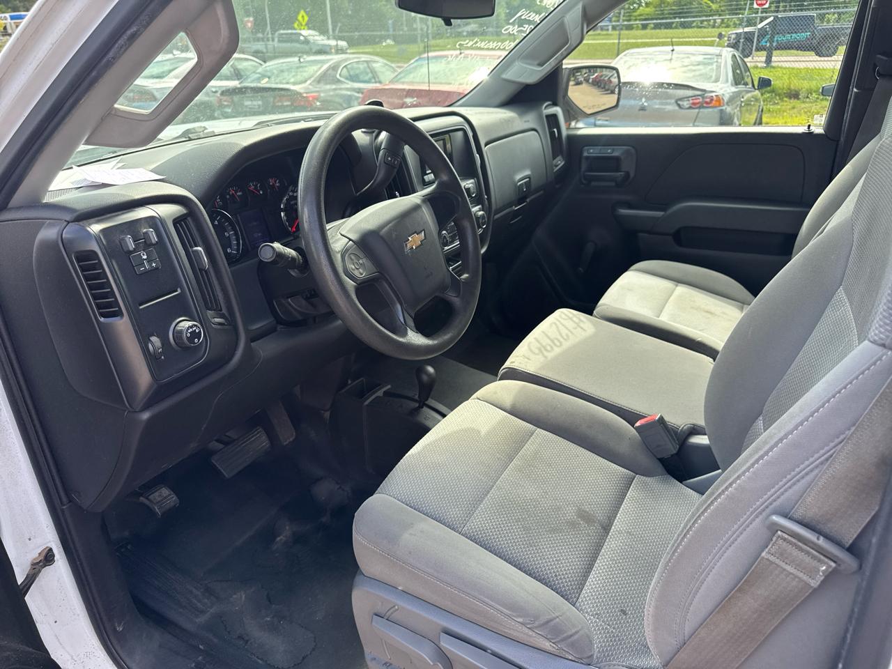 Chevrolet Silverado 2500HD Built After Aug 14 4WD Reg Cab 133.6" Work Truck 2015