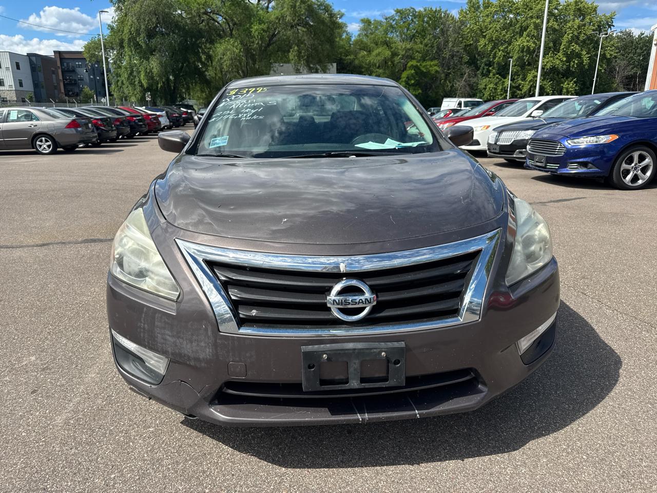 Nissan Altima 4dr Sdn I4 2.5 2015