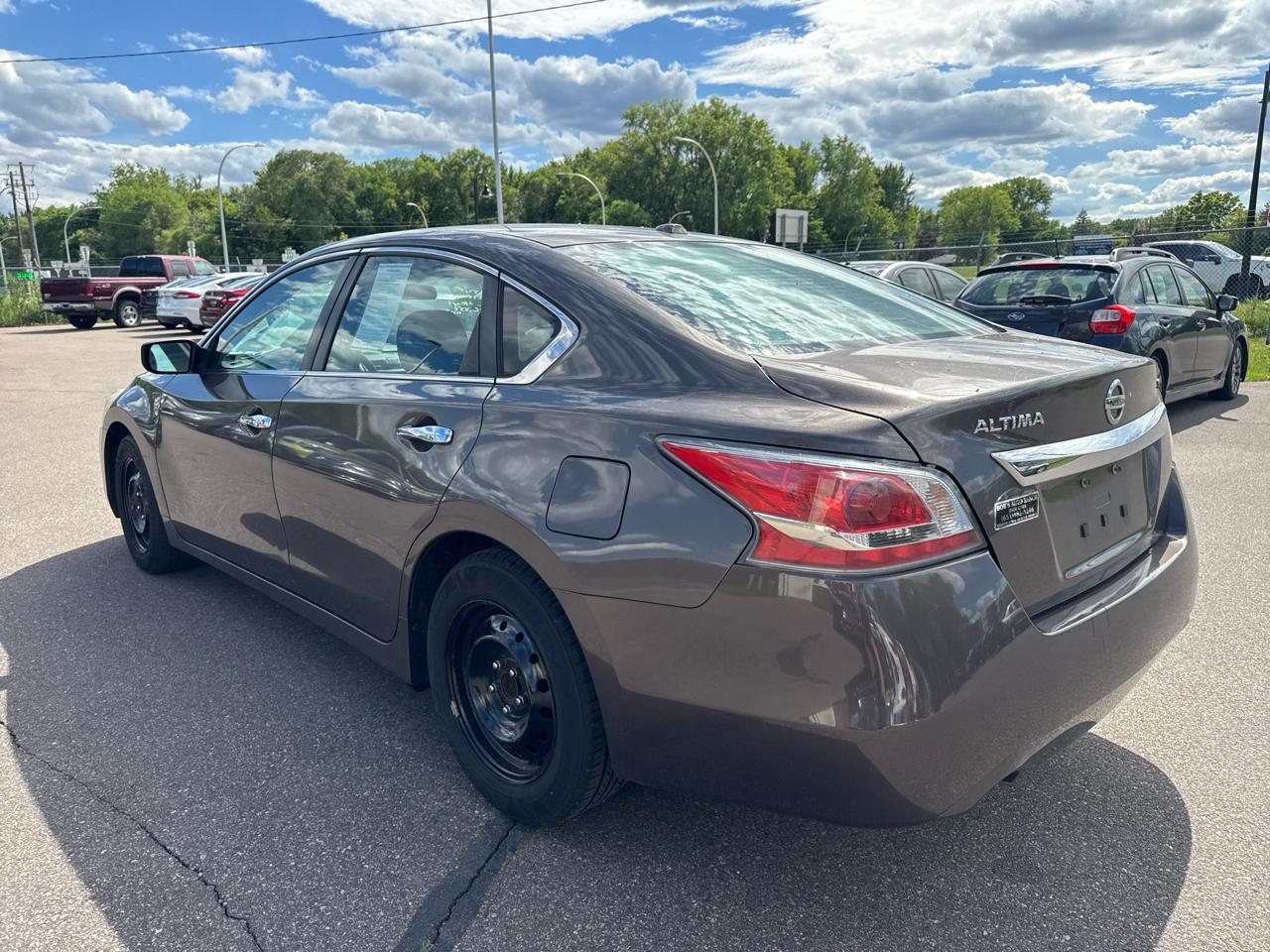 Nissan Altima 4dr Sdn I4 2.5 2015