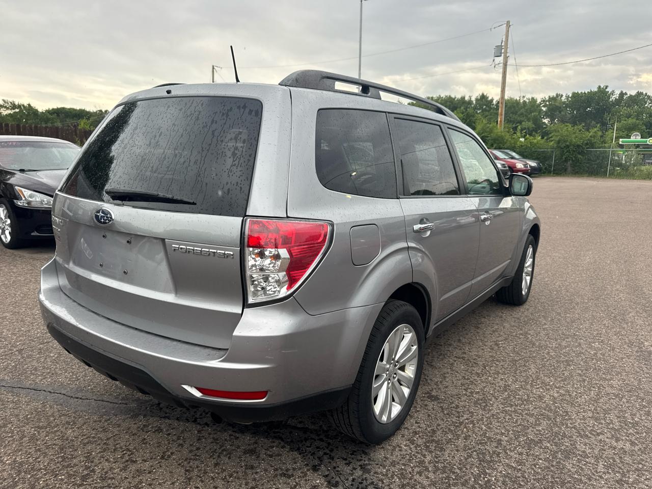 Subaru Forester 4dr Man 2.5X Premium w/All-Weather Pkg 2011