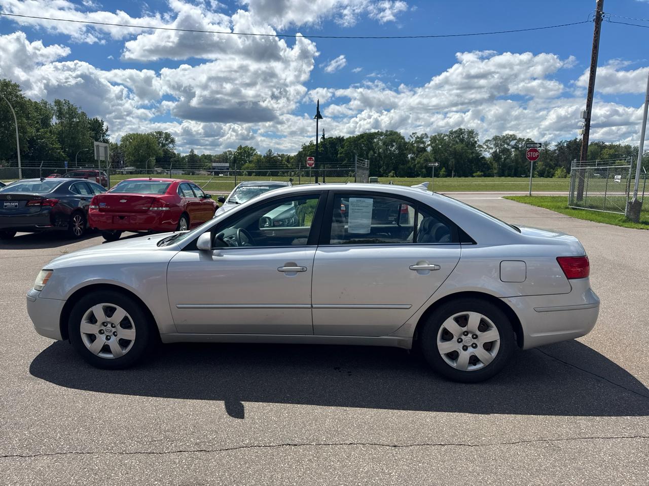Hyundai Sonata 4dr Sdn I4 Auto GLS 2009