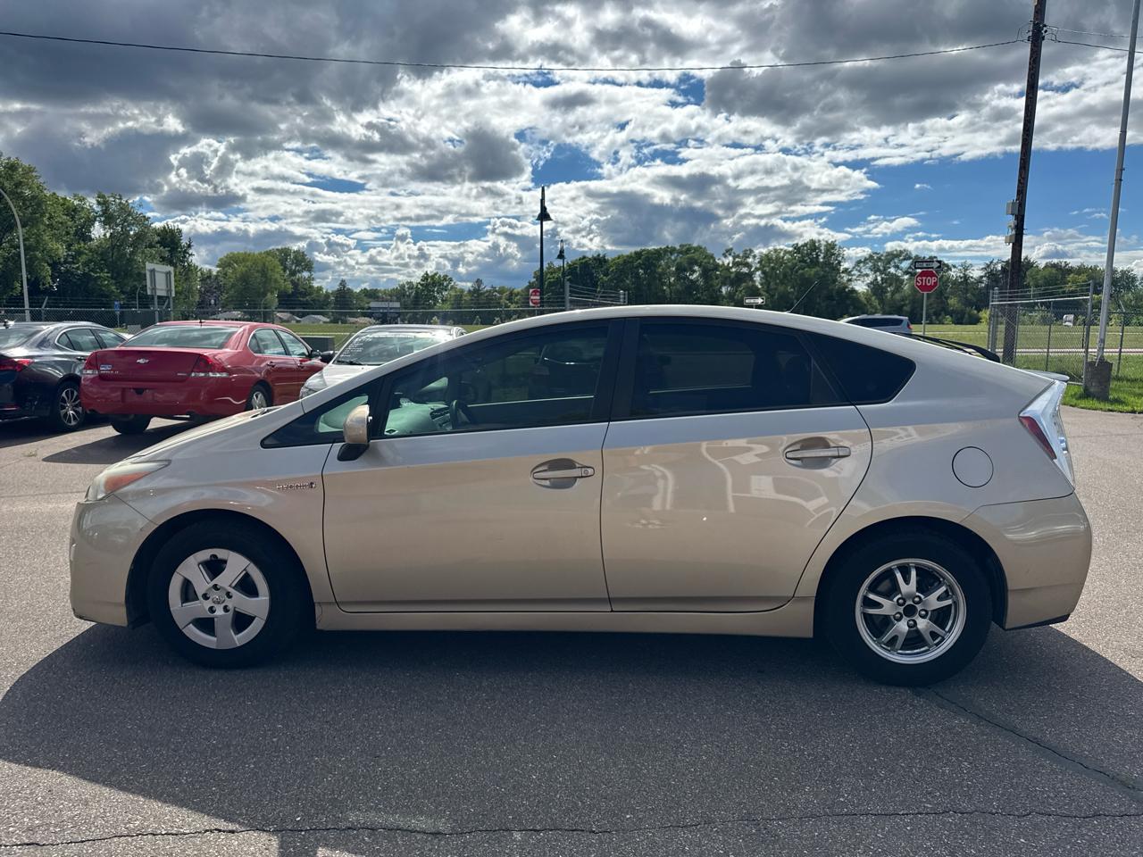 Toyota Prius 5dr HB III (Natl) 2011